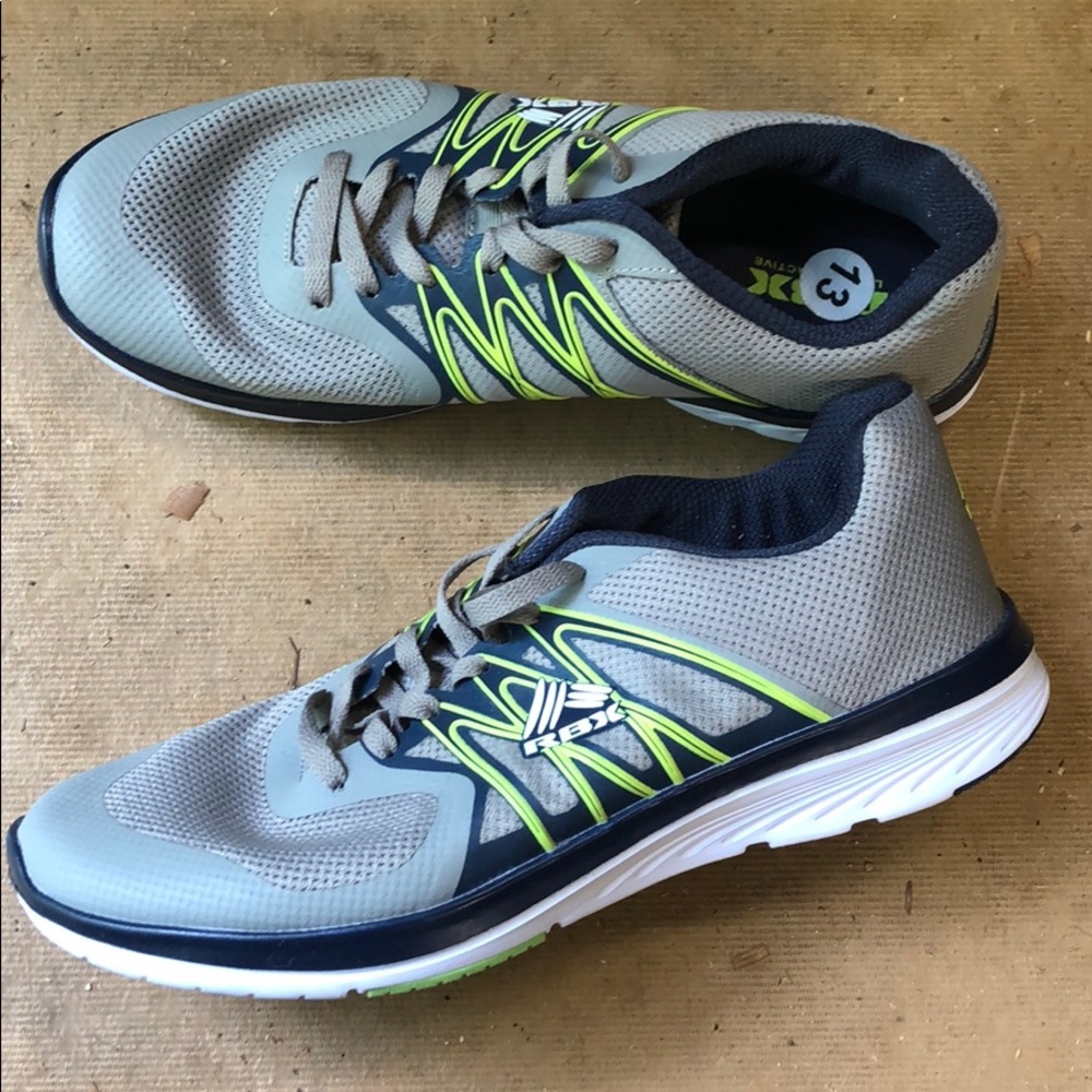 Men’s Reebok shoes